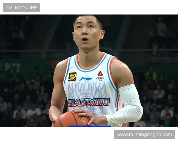 高诗岩复刻郭艾伦单骑救主，山东队长绝境砍分扛起球队旗帜